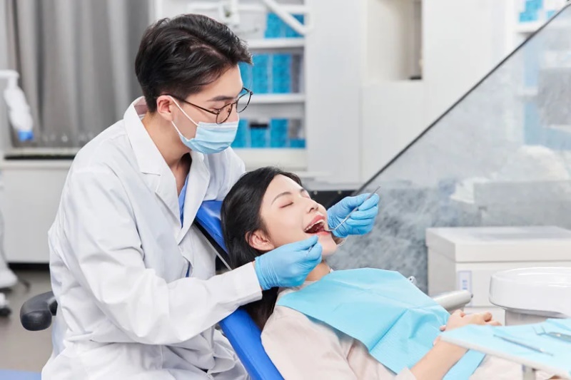 làm răng sứ sau bao lâu thì hết ê buốt